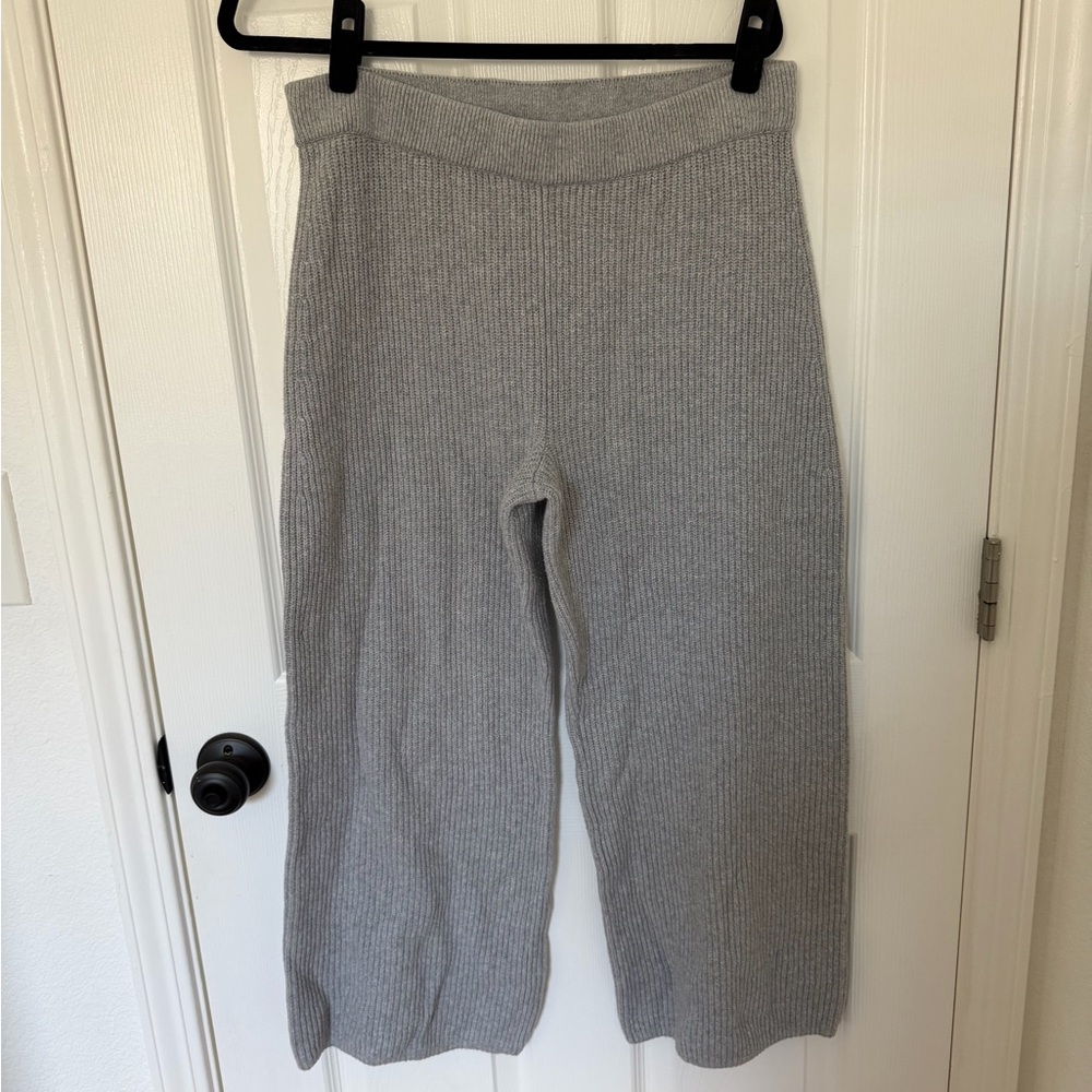 GAP Light Gray Ribbed Knit Sweater Set - Picture 4 of 5